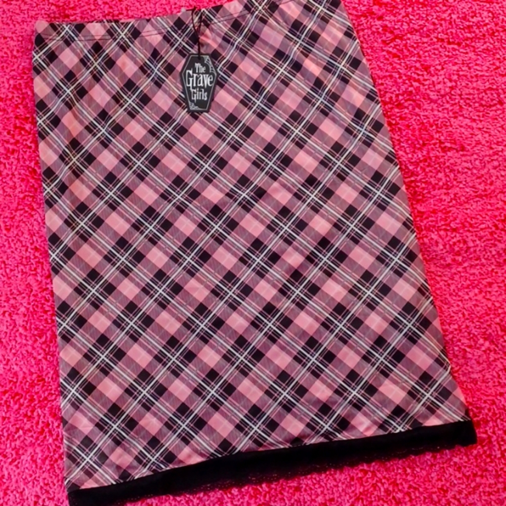 DOLLSKILL GRAVE GIRLS MOURNFUL CHEERS MESH MIDI SKIRT 1X PINK PLAID
